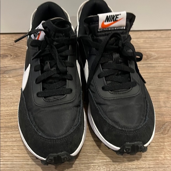 Nike Black and White Sneakers - NEW! 🆕 - Picture 4 of 13